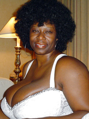 Big breasted ebony matures erotic pics