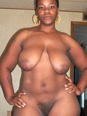 Awesome black BBWs and housewives caught naked pictures